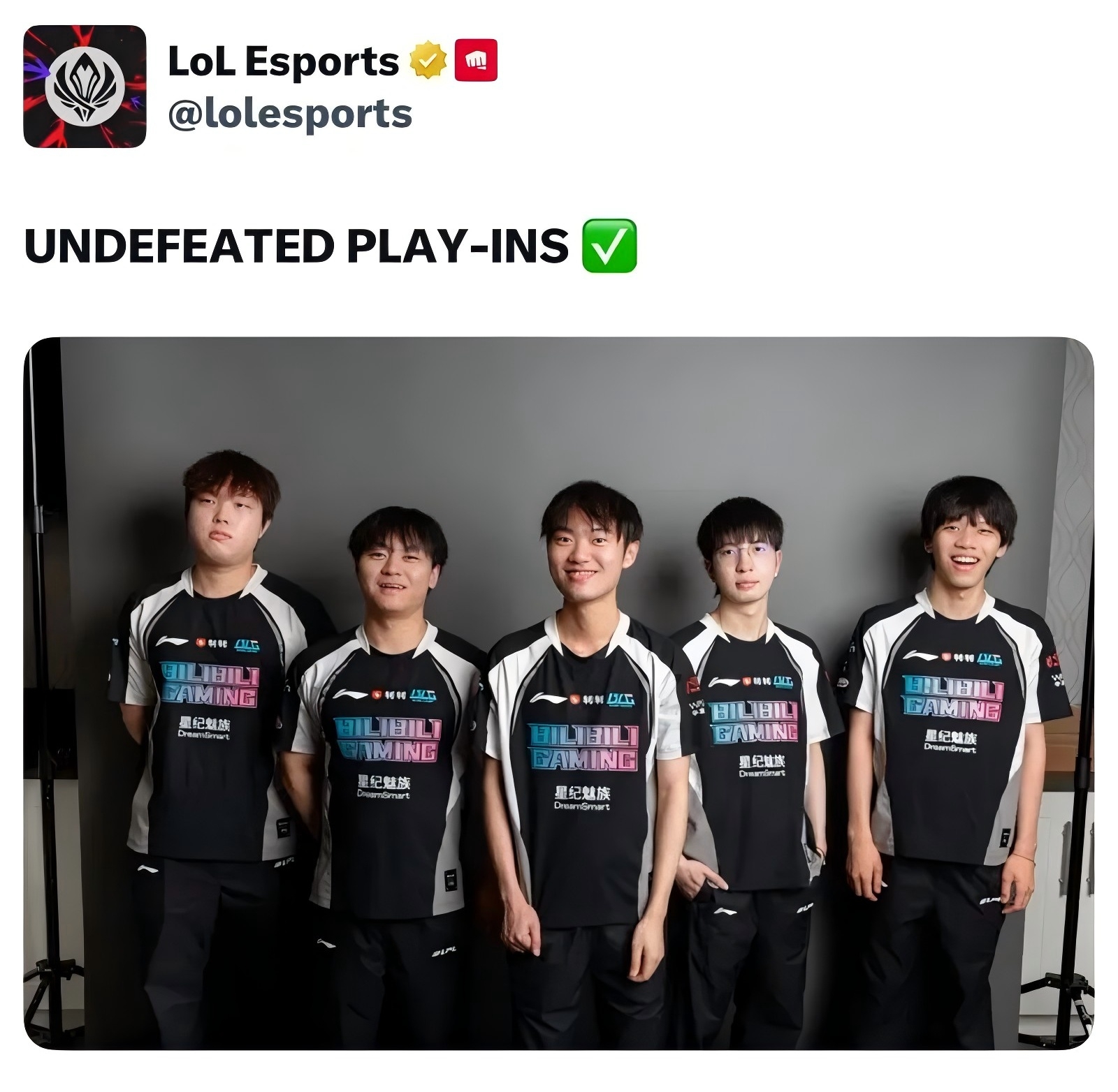 BLG血洗SHR,Tarzan打出惊人五杀激烈交锋全球总决赛,让粉丝疯狂欢呼 BLG血洗SHR,Tarzan打出惊人五杀激烈交锋全球总决赛,让粉丝疯狂欢呼