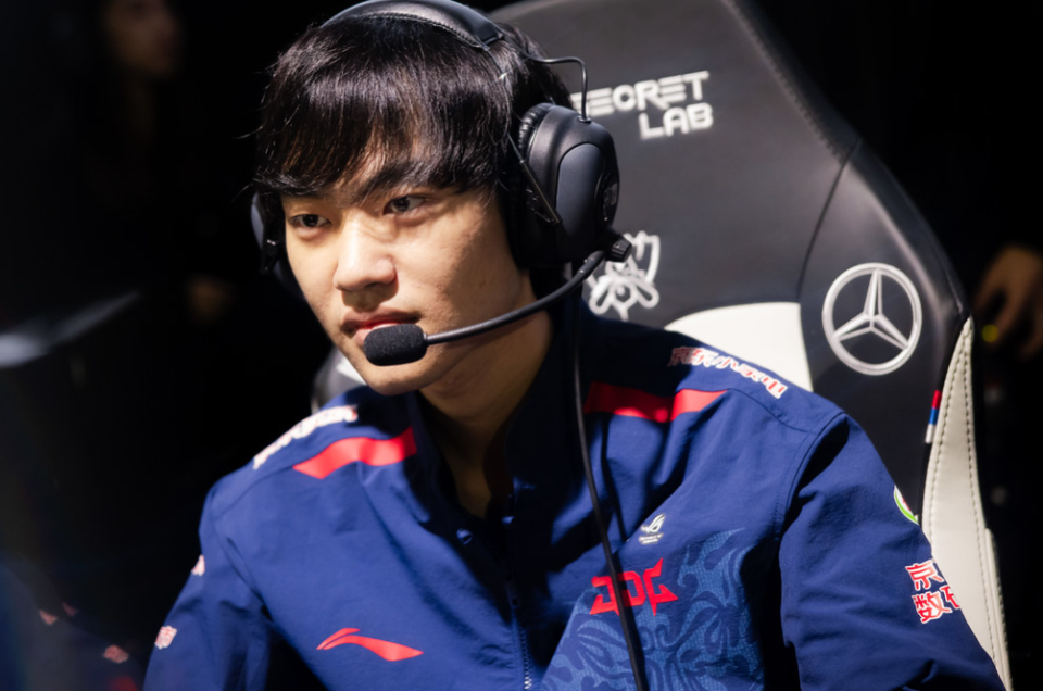 开云体育登录-LGD碾压TES，Perkz极限生还后反打峡谷大战四强赛，强势挺进下一轮的简单介绍