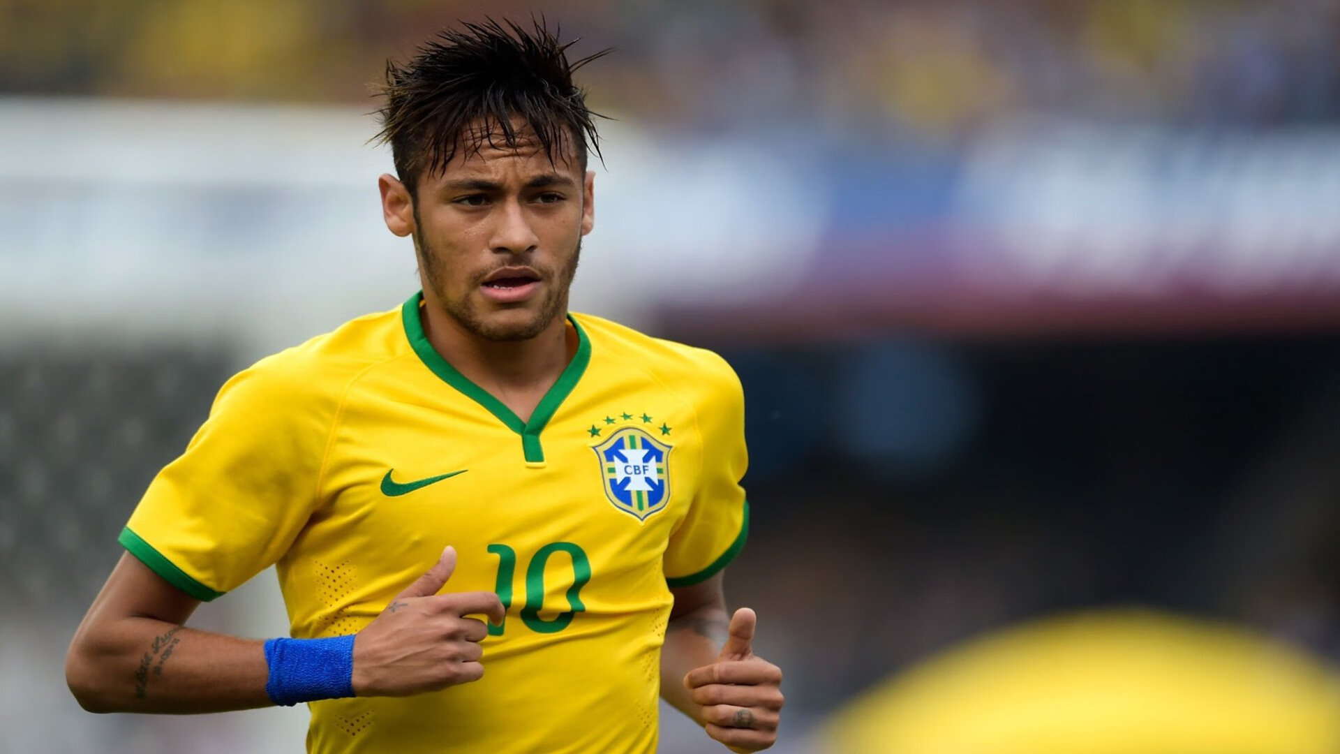 当钢铁洪流遇上孤胆英雄,足球战术正悄然改变?