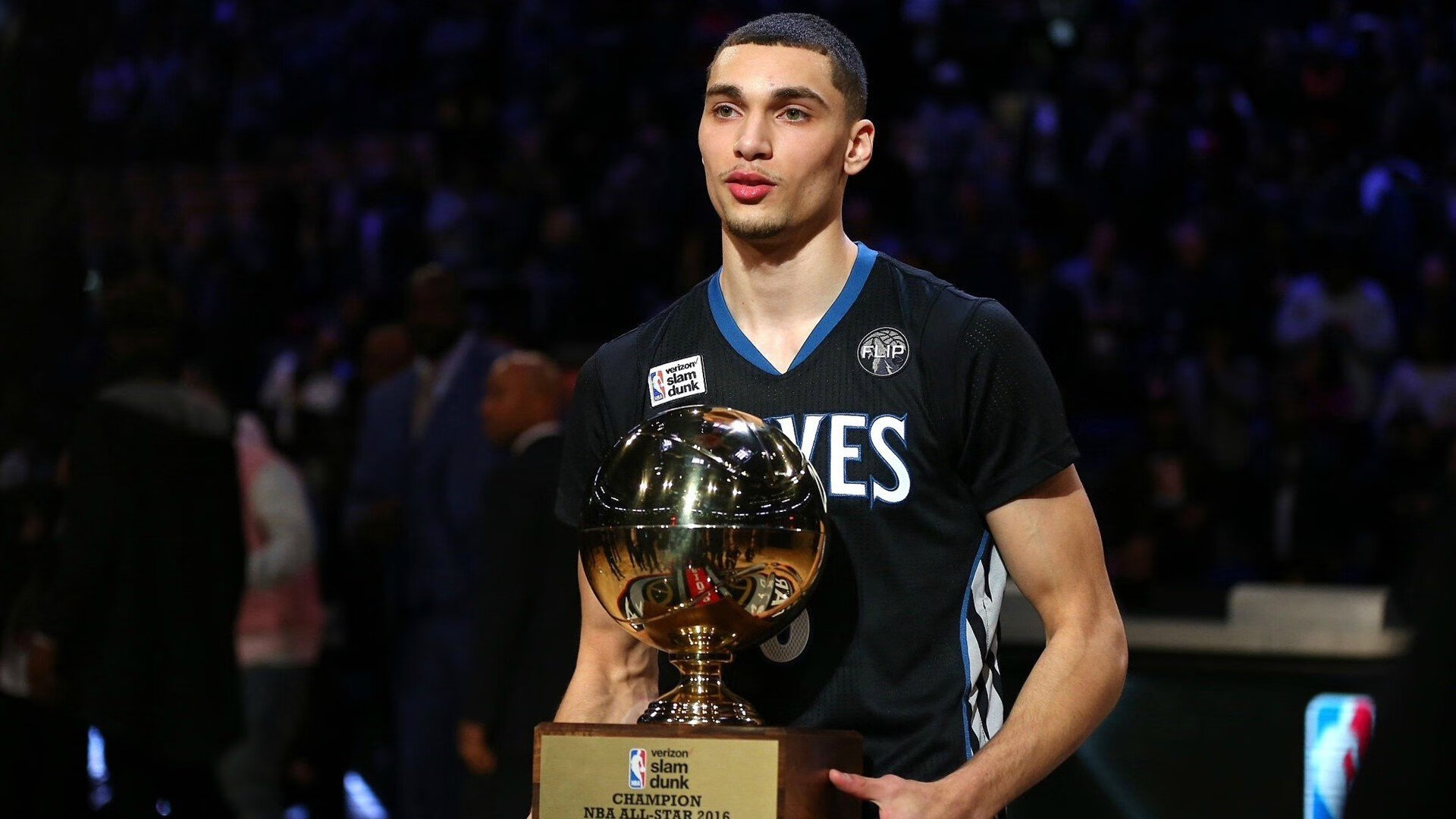 开云官网-当锁链缠上利刃，英格拉姆的窒息防守如何成为骑士破粤的胜负手？