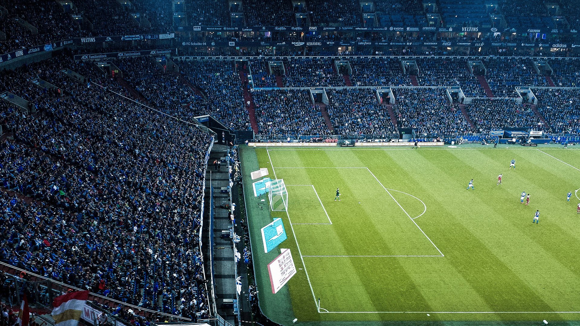 开云体育下载-夜幕下的棋盘手，武切维奇如何以静制动主宰年度焦点之战