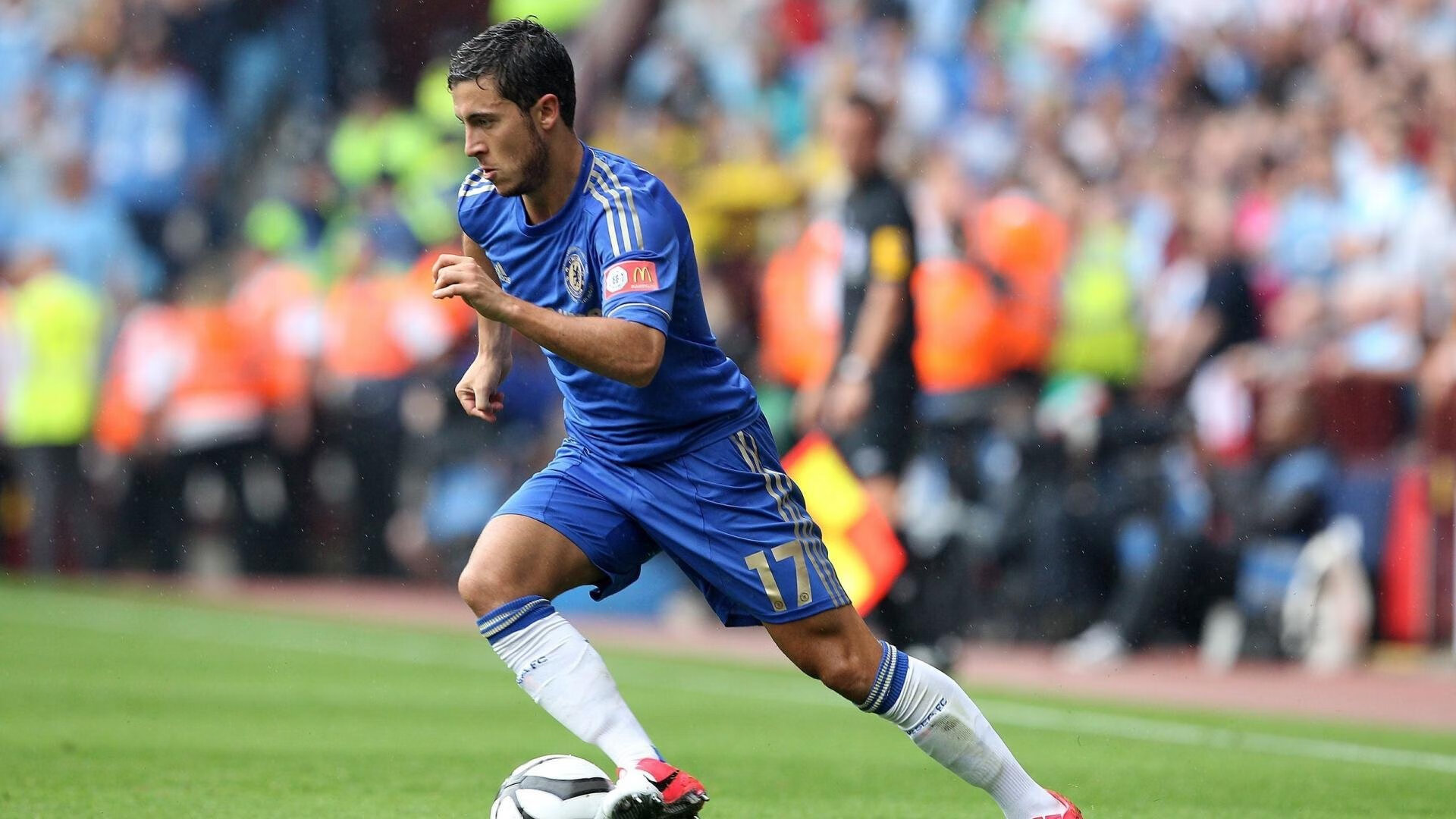 英超争冠夜，萨拉赫冠军级表现带领红军走向荣耀