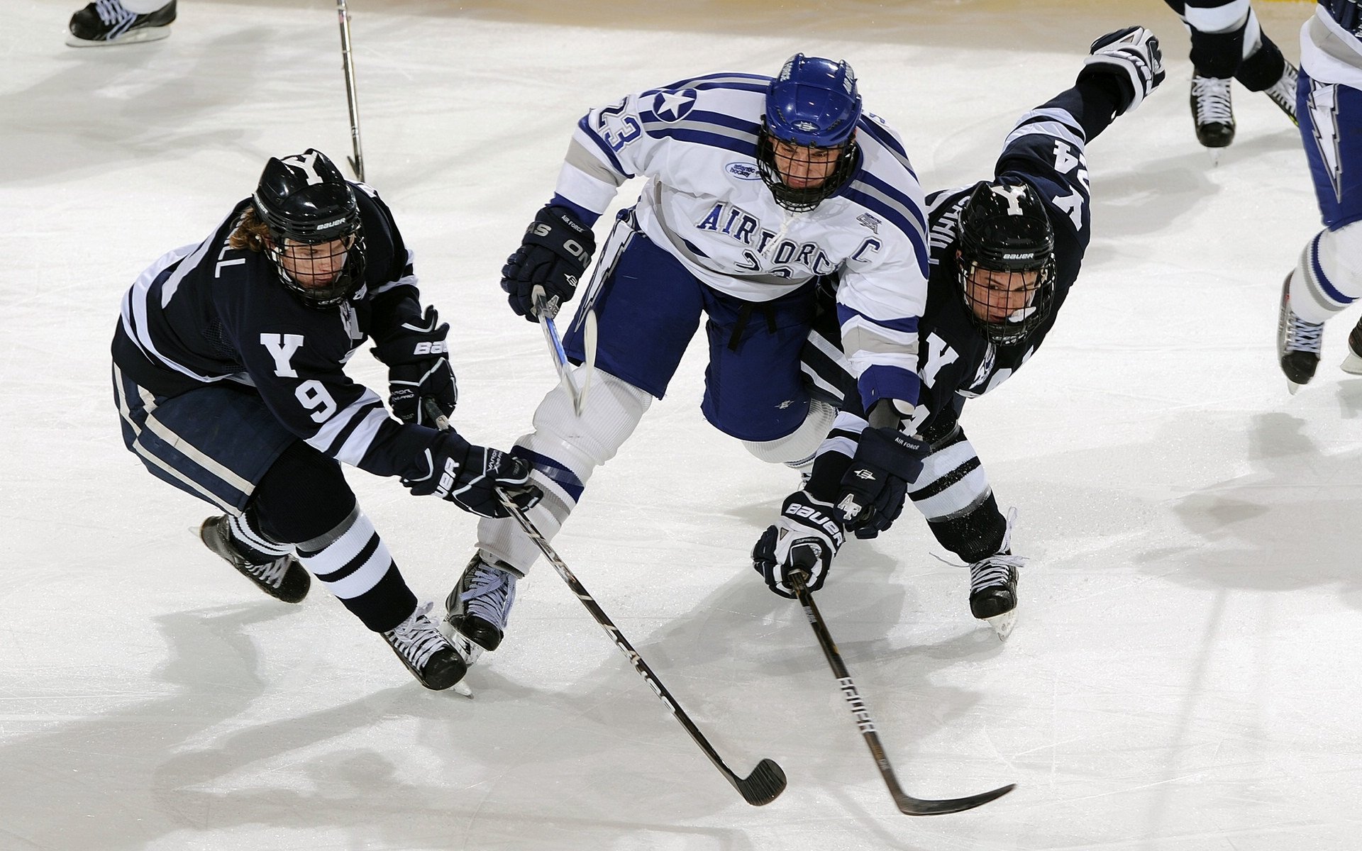 托尼炸裂！30+15+12+5，他让全联盟想起被数据屠夫支配的恐惧